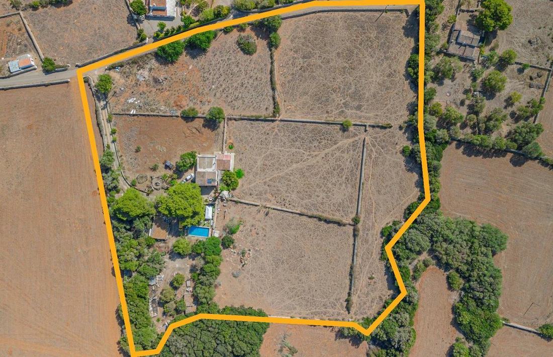 Vista aérea con perímetro de Finca S'Espinal